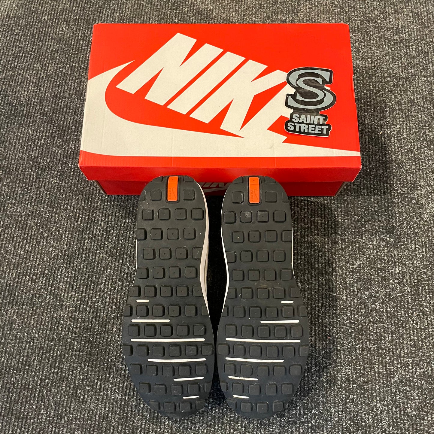 Nike Waffle One Grey