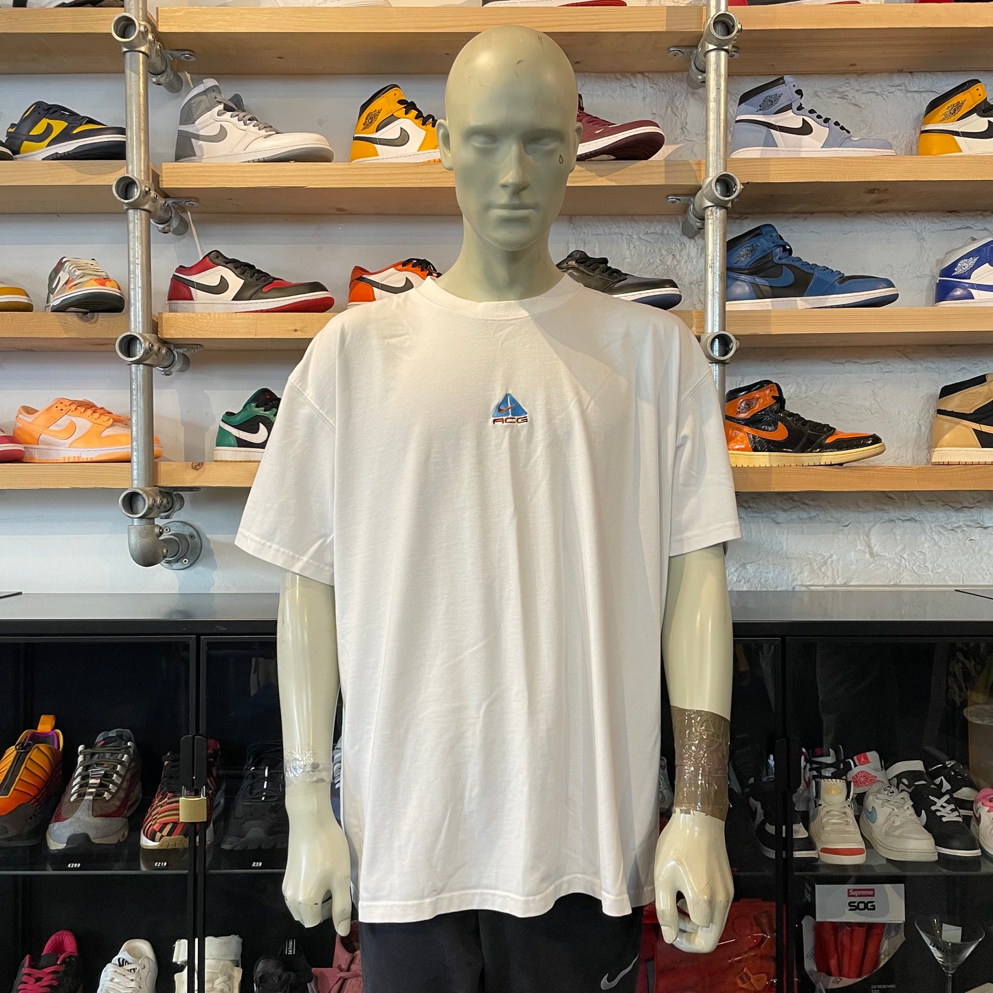 Nike ACG Chest Logo Tee