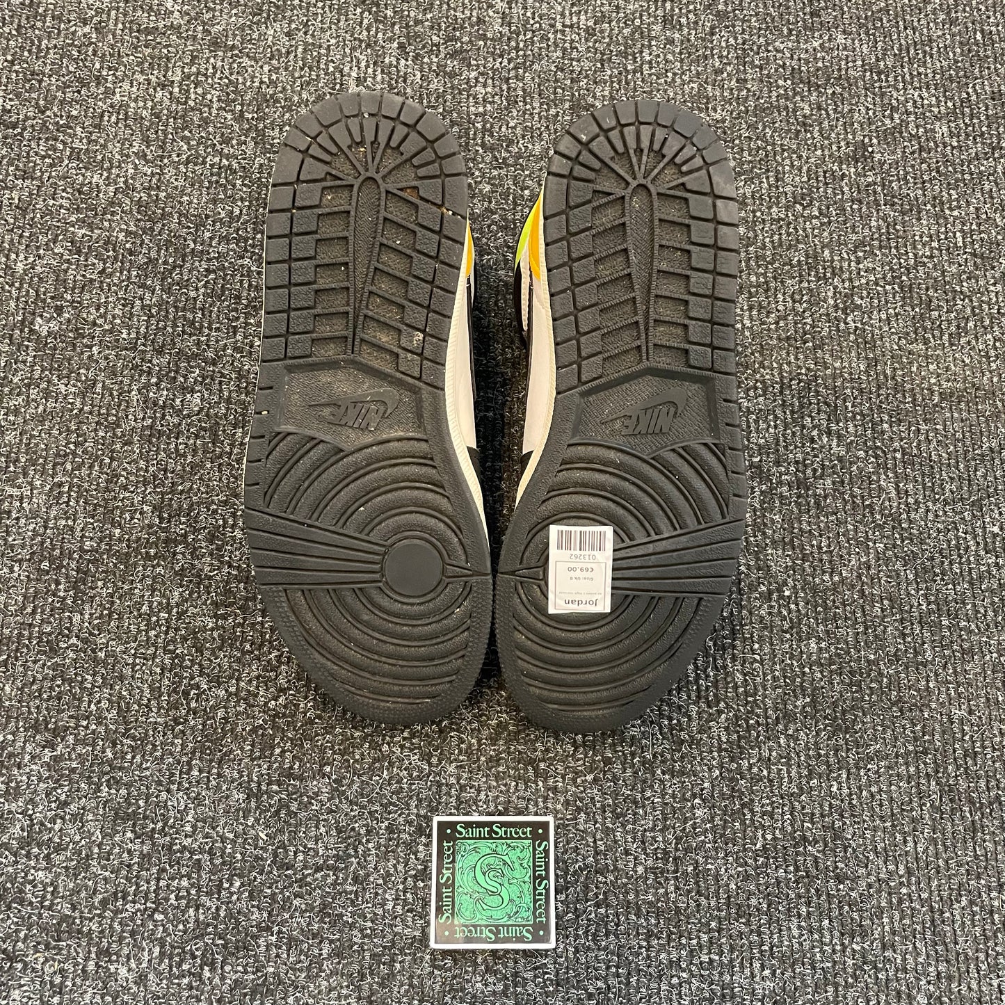 Air Jordan 1 High 'Uni Gold'