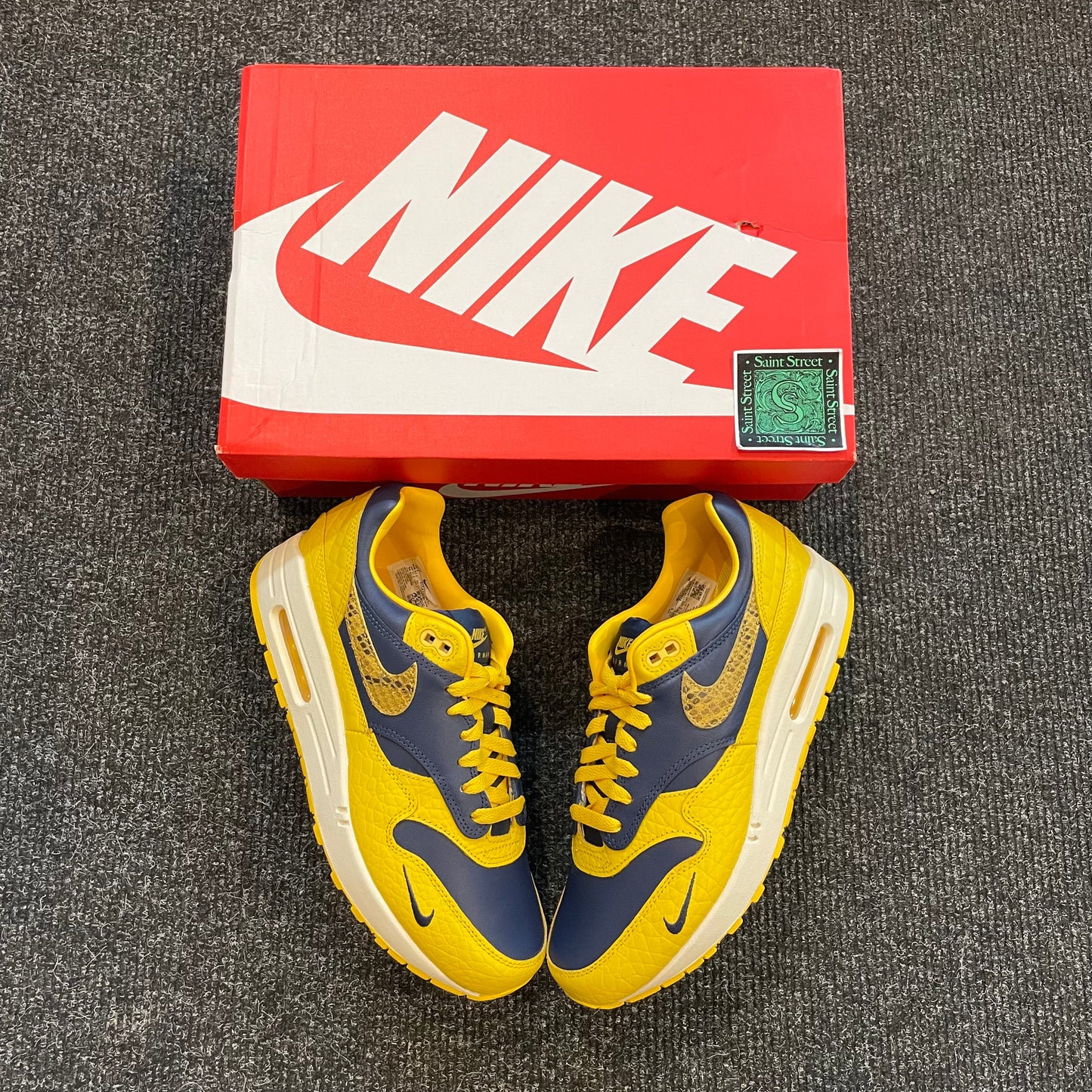 Nike Air Max 1 'Michigan'