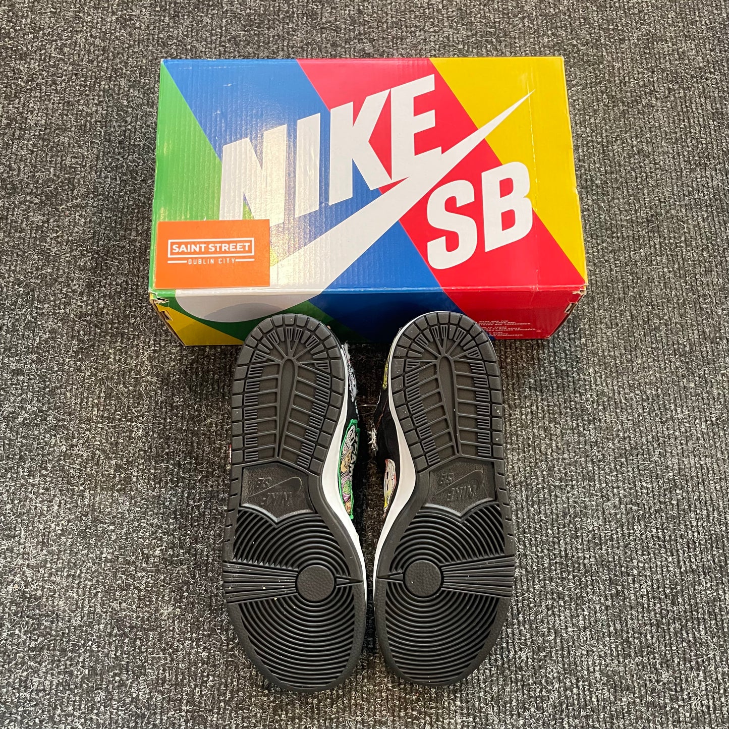 Nike SB Dunk Low 'Neckface'