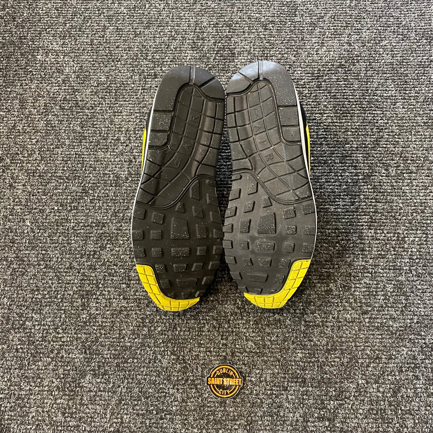 Nike Air Max 1 Black/Yellow