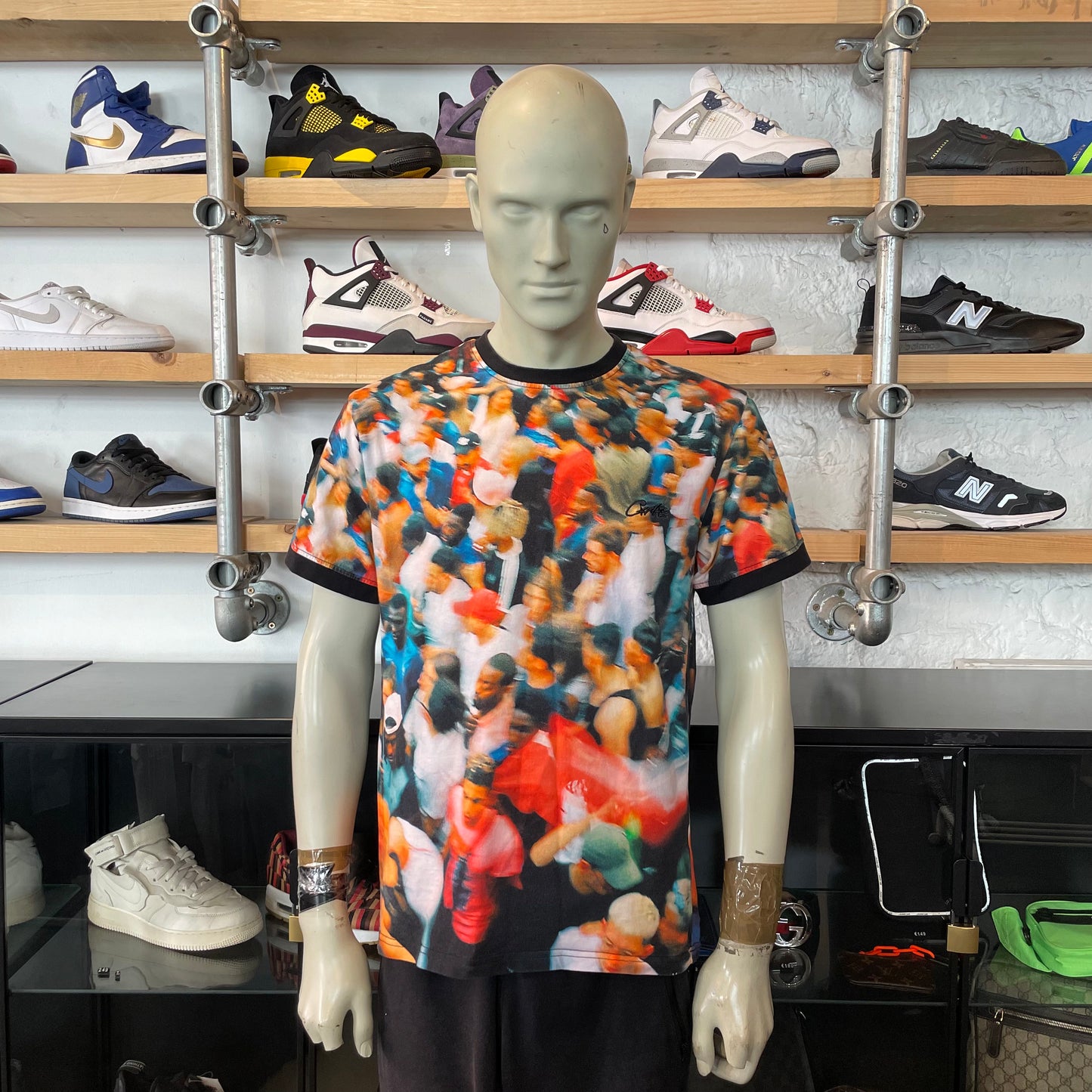 Cortiez 'People' Tee