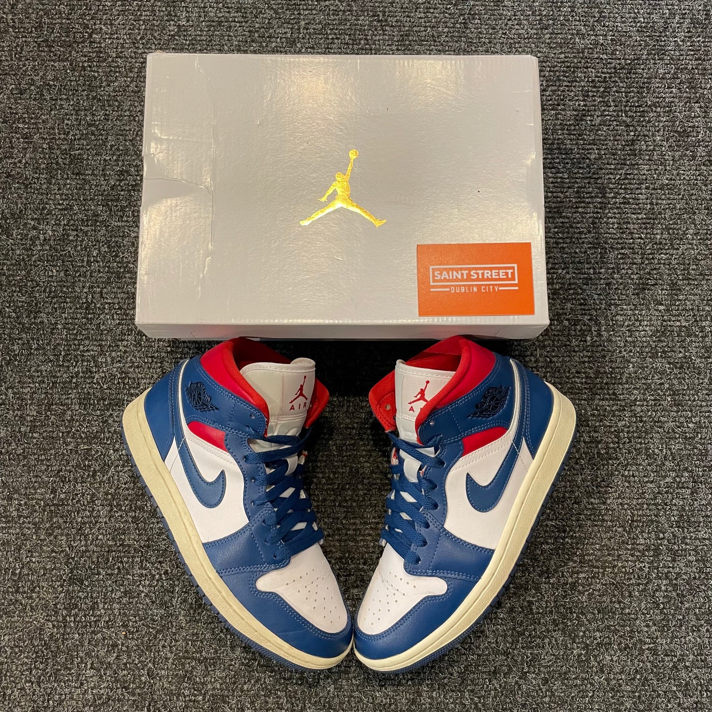 Jordan 1 Mid French Blue
