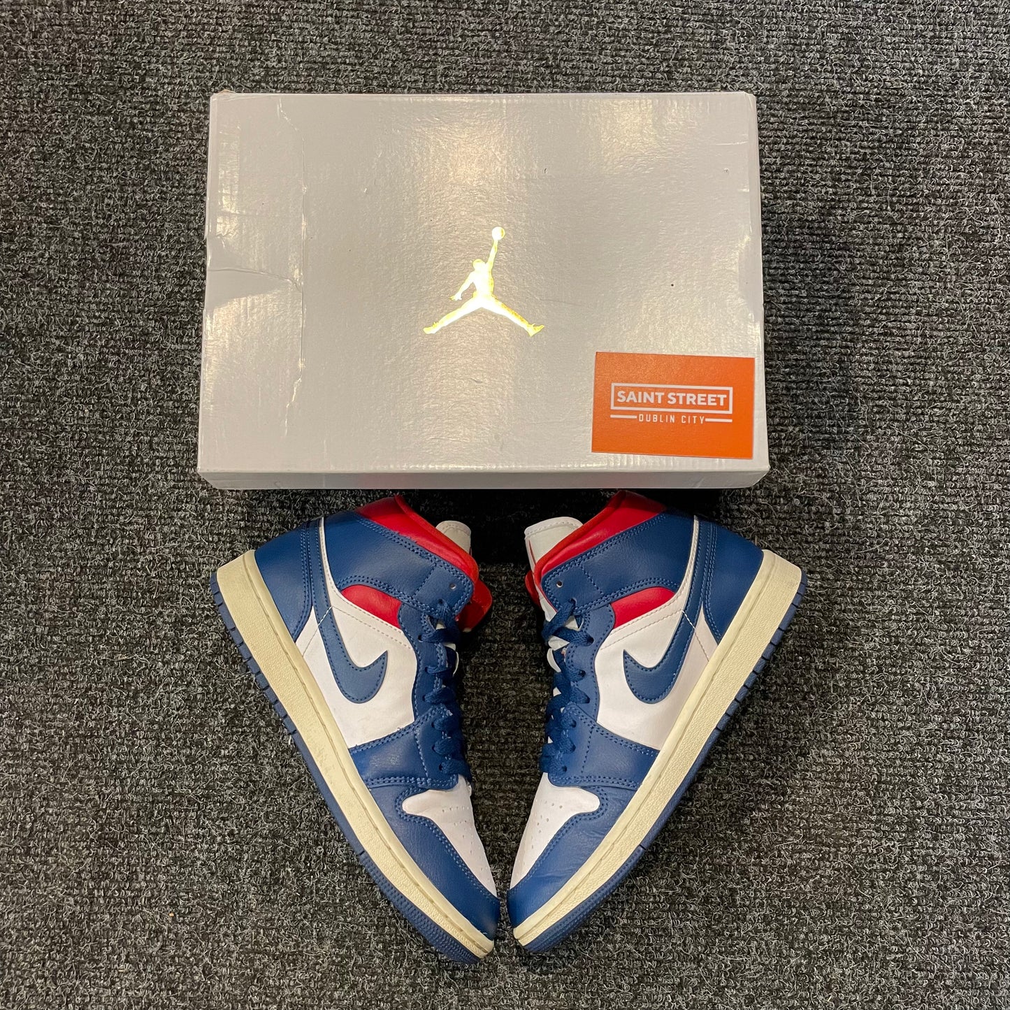 Jordan 1 Mid French Blue
