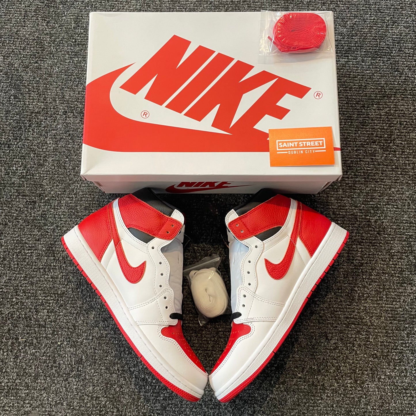 Air Jordan 1 High 'Heritage'