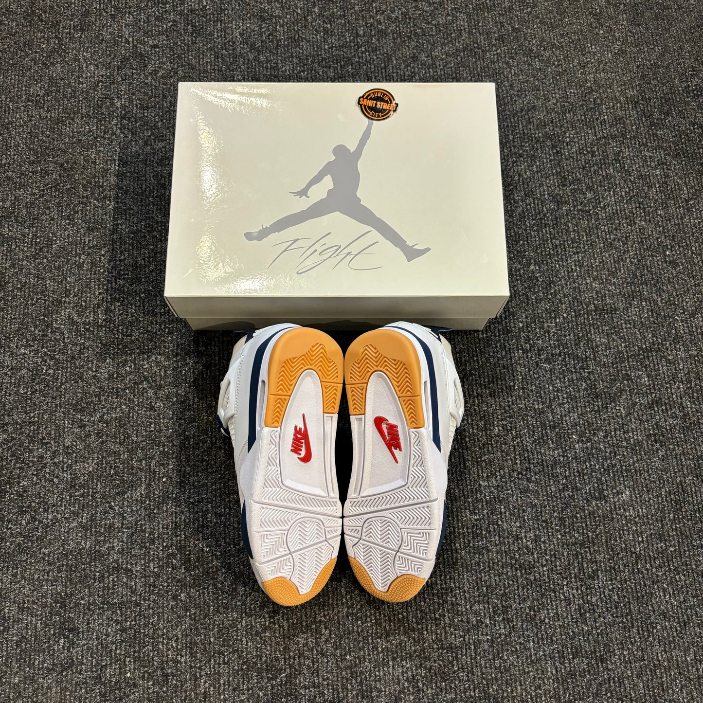 Air Jordan 4 SB 'Navy'