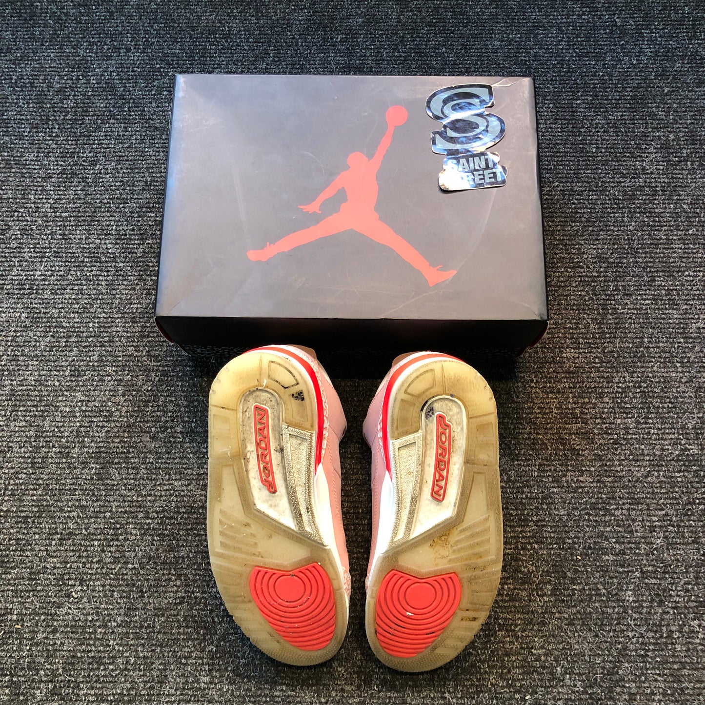 Jordan 3 'Bright Crimson'