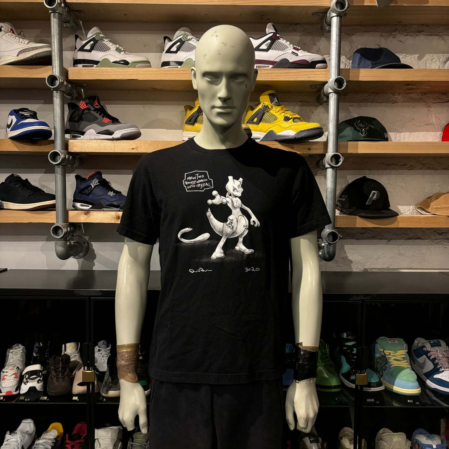 Uniqlo X Daniel Arsham Mewtwo Tee