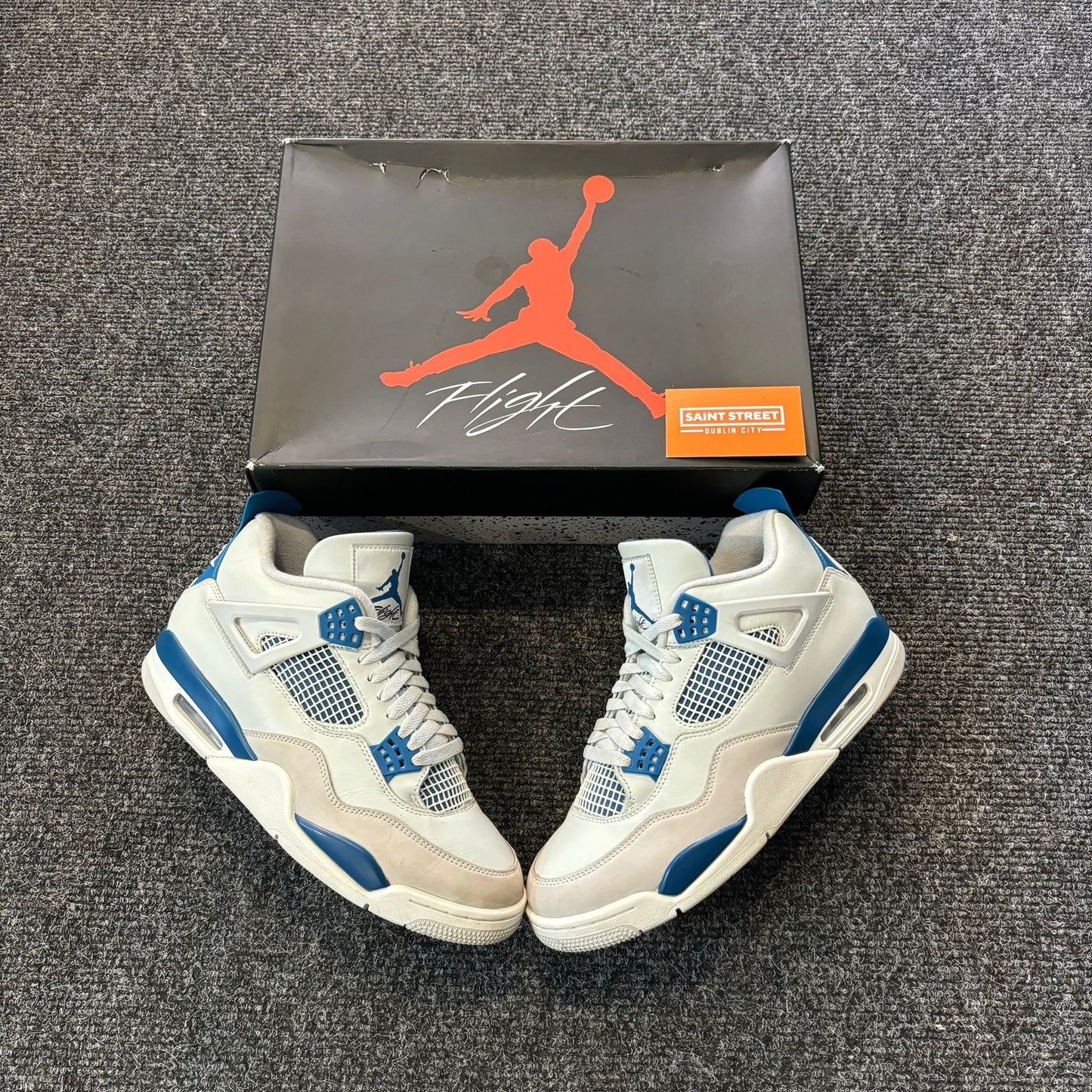 Air Jordan 4 'Military Blue'