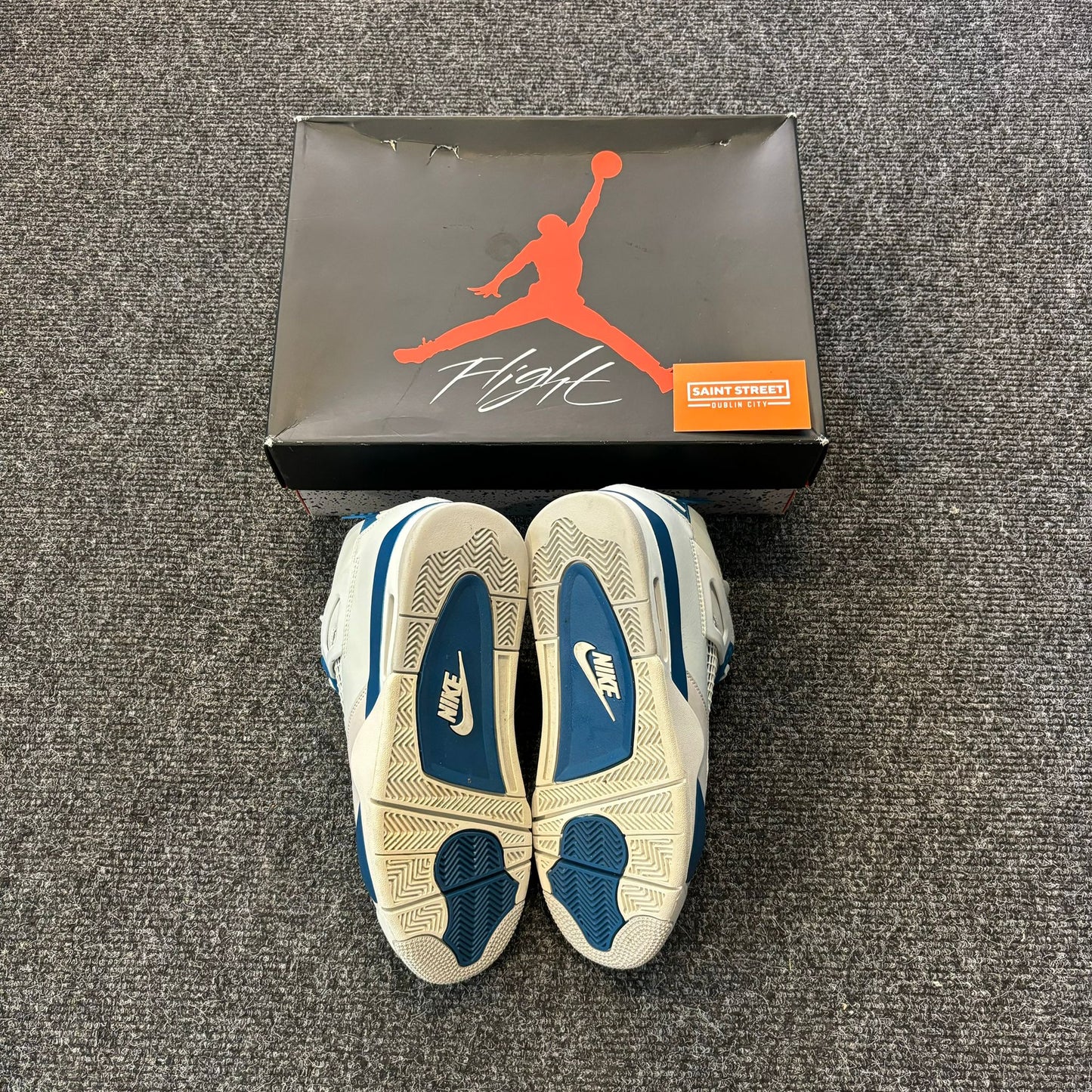 Air Jordan 4 'Military Blue'