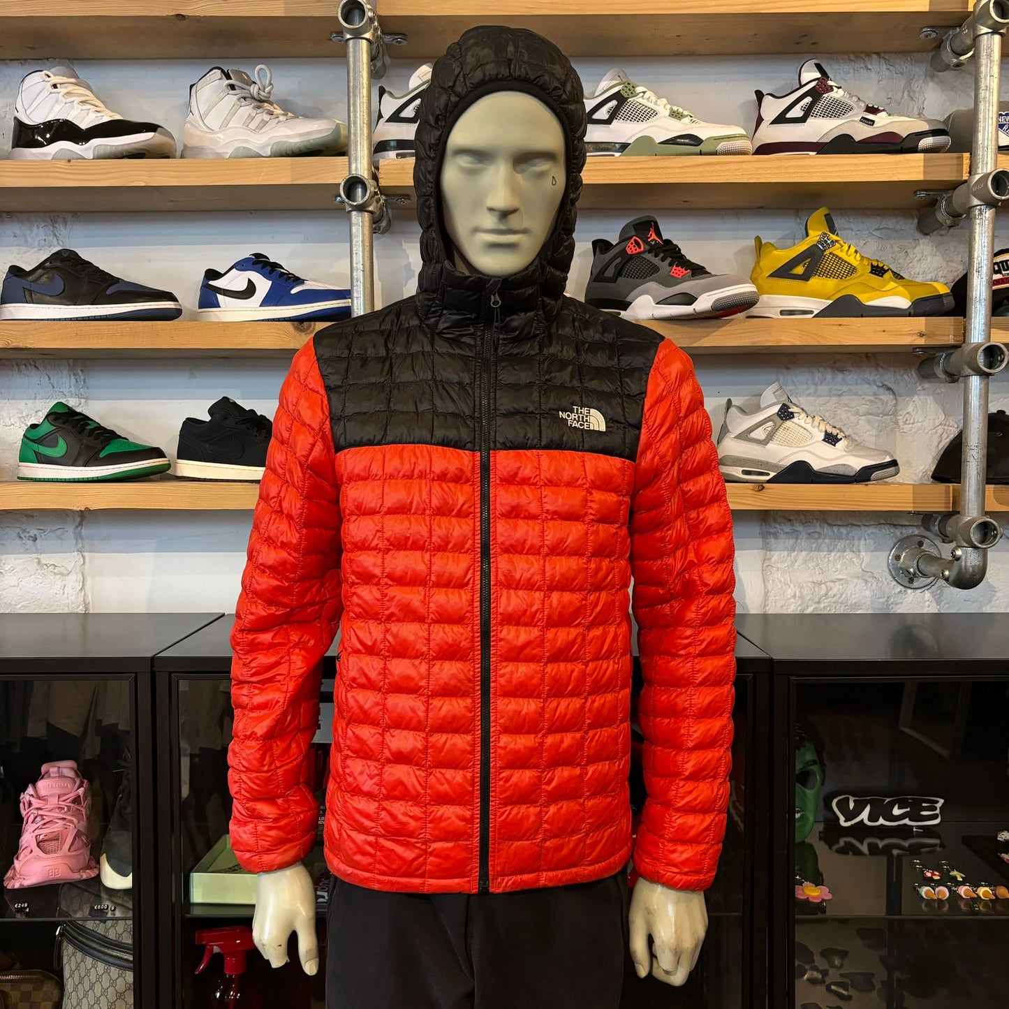 TNF Thermoball Red/Black