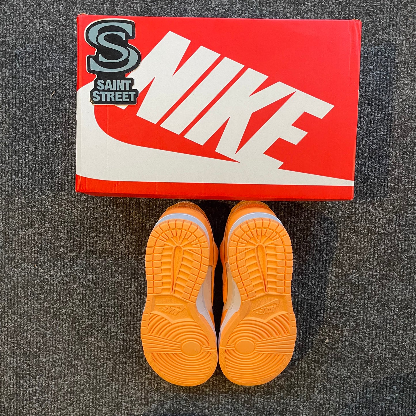 Nike Dunk Low 'Peach Cream' (W)