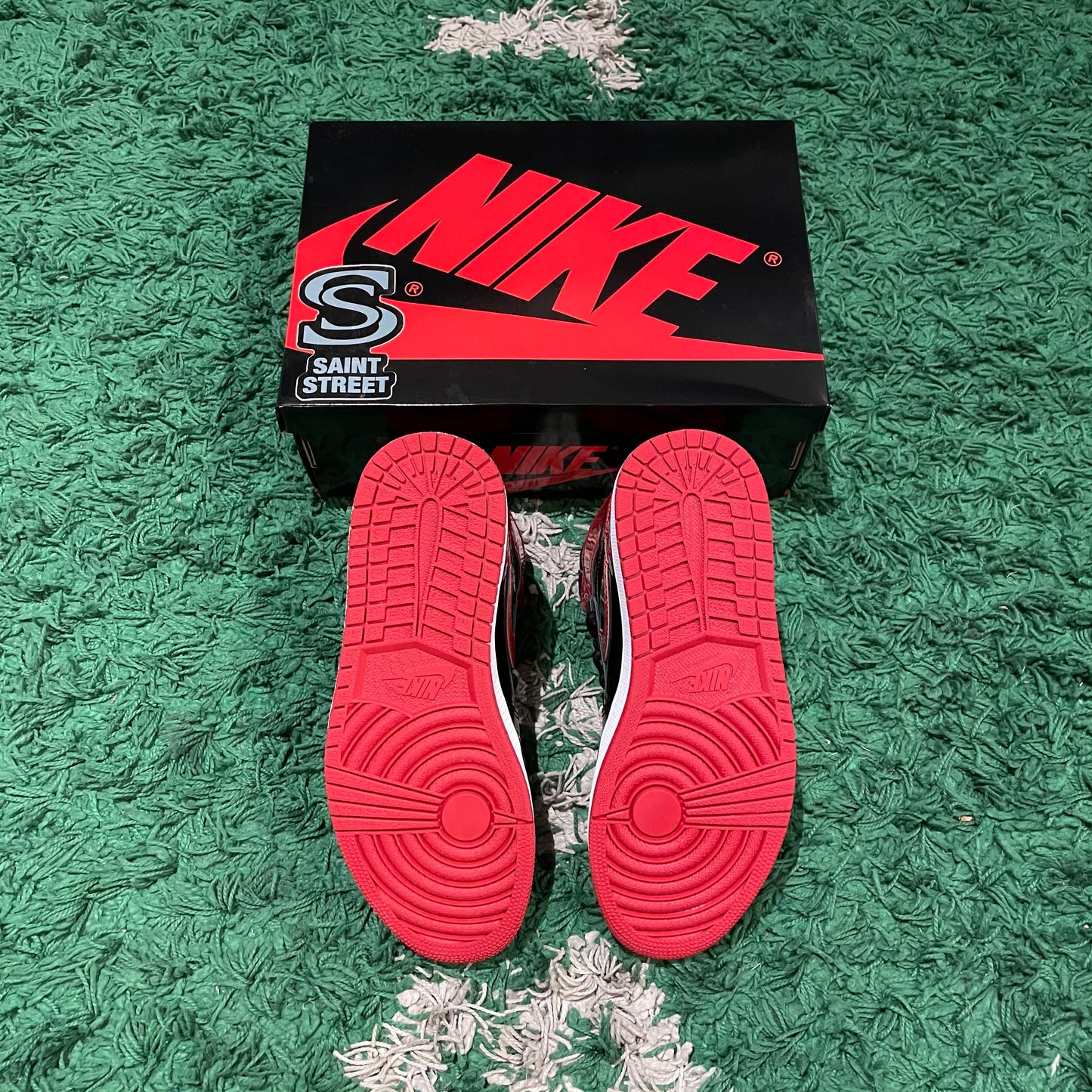 Air Jordan 1 High 'Patent Bred'