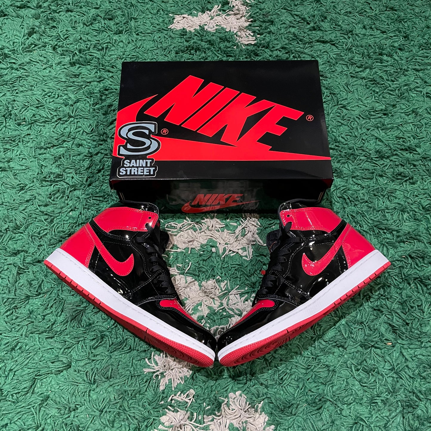 Air Jordan 1 High 'Patent Bred'