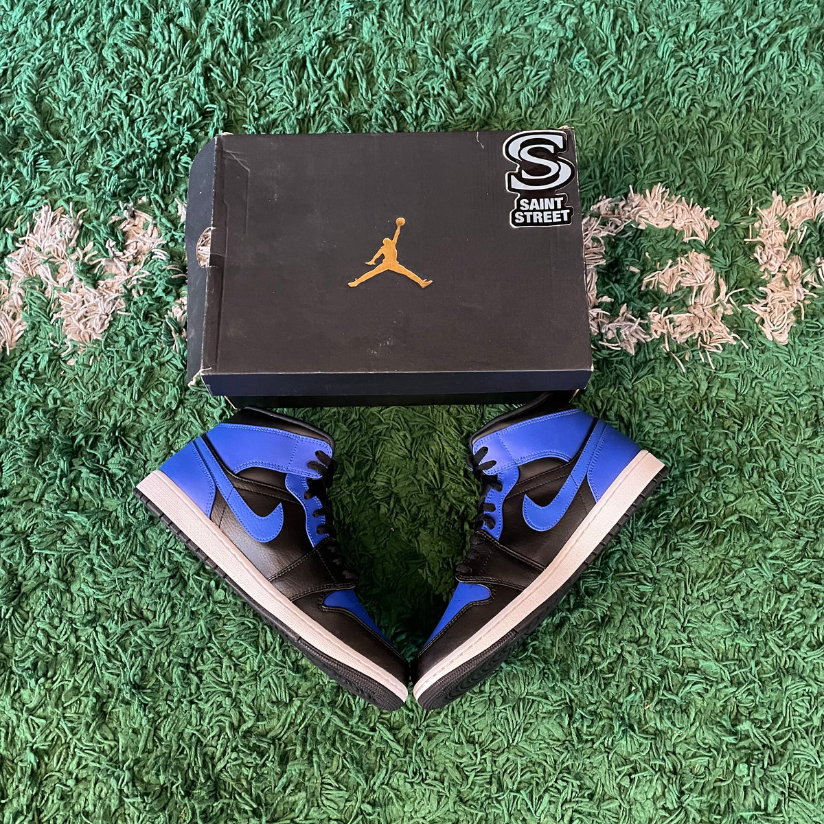 Air Jordan 1 Mid Hyper Royal SaintStreetSneakers