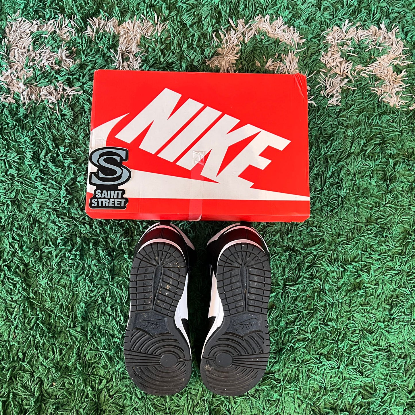 Nike Dunk High 'Panda' (W)