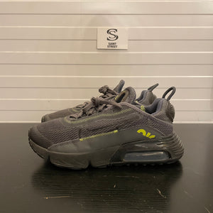 Nike Air Max 2090 'Grey Volt' (Online only)