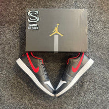 Load image into Gallery viewer, Jordan 1 Low White Toe
