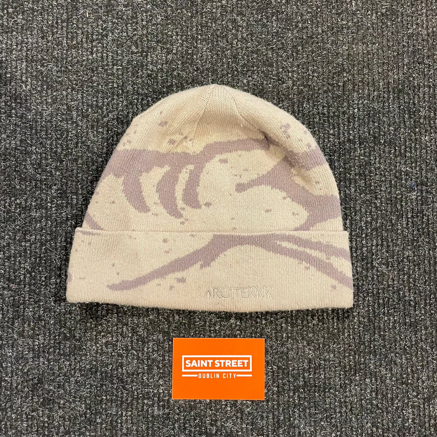 Arcteryx Beanie Beige