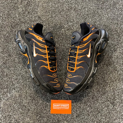 Nike Air Max Plus Black/Orange