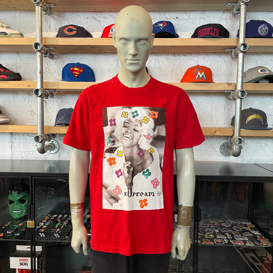Supreme 'Naomi' Tee Red