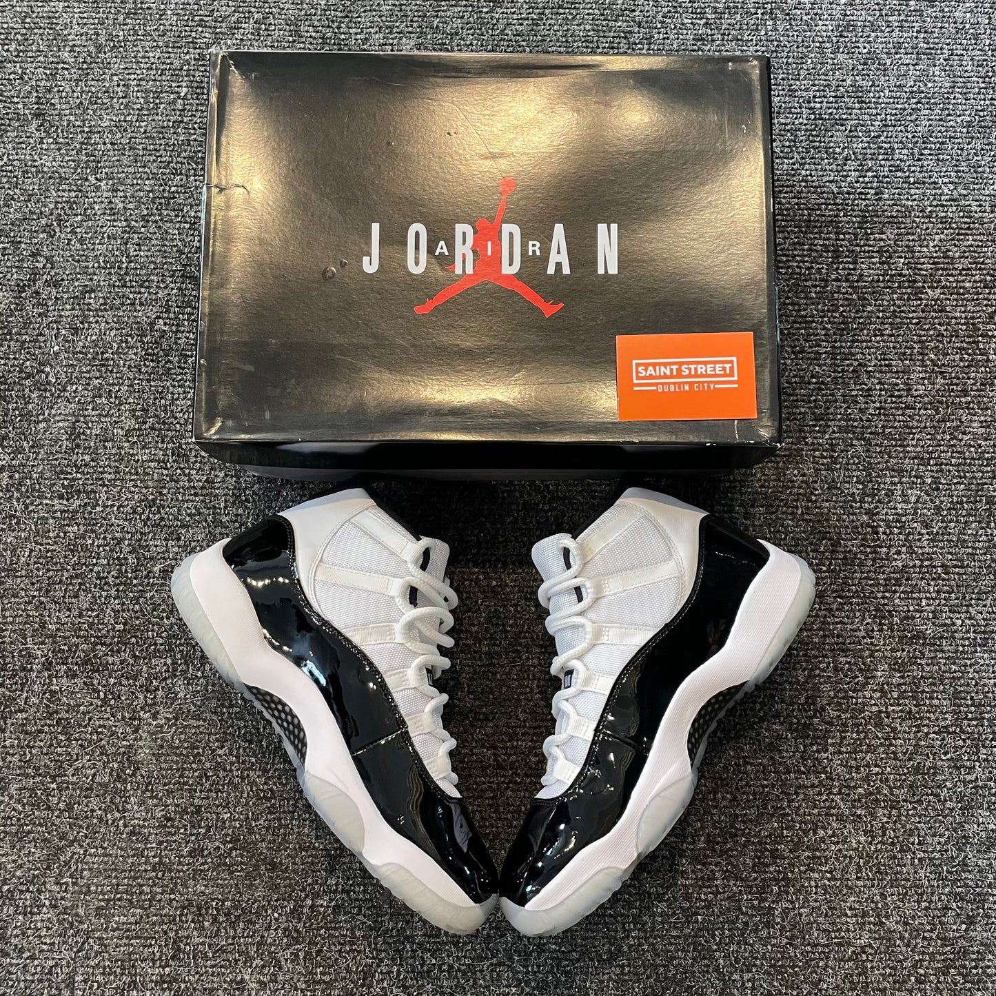 Air Jordan 11 'Concord'