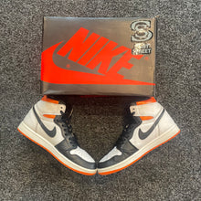 Load image into Gallery viewer, Air Jordan 1 High &#39;Electro Orange&#39;
