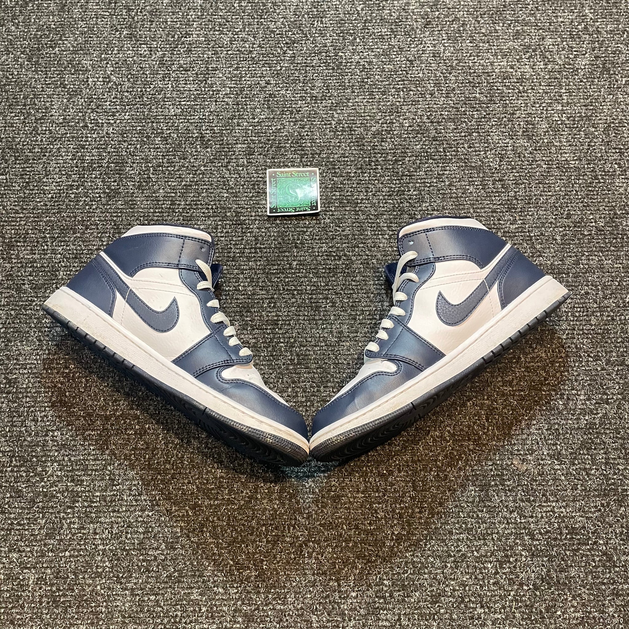 Jordan 1 Mid White Obsidian SaintStreetSneakers
