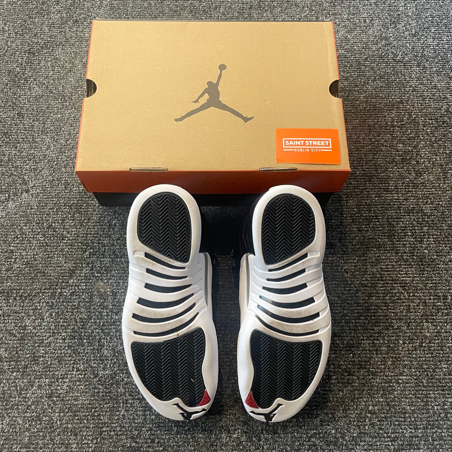 Air Jordan 12 'Playoff'