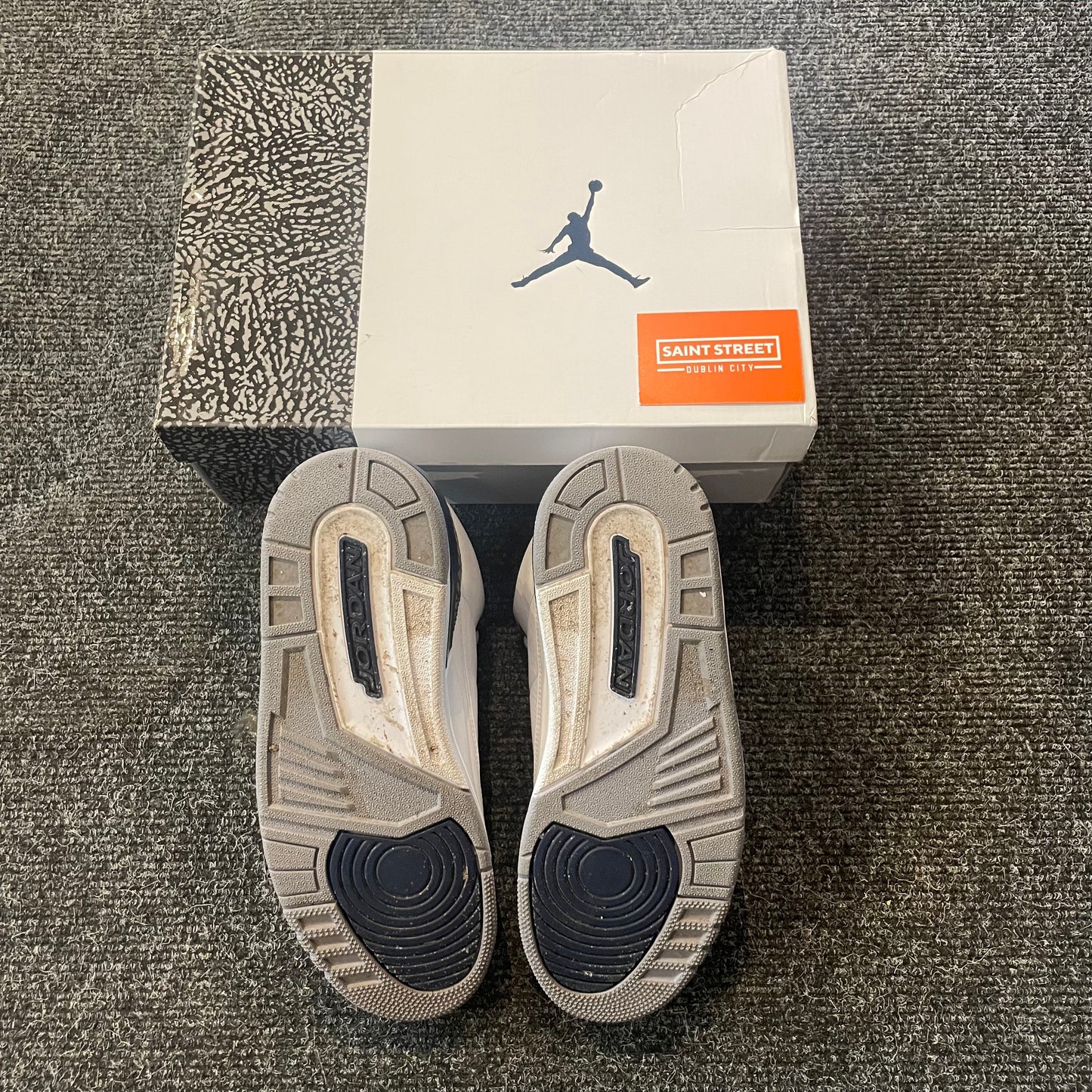 Air Jordan 3 Midnight Navy