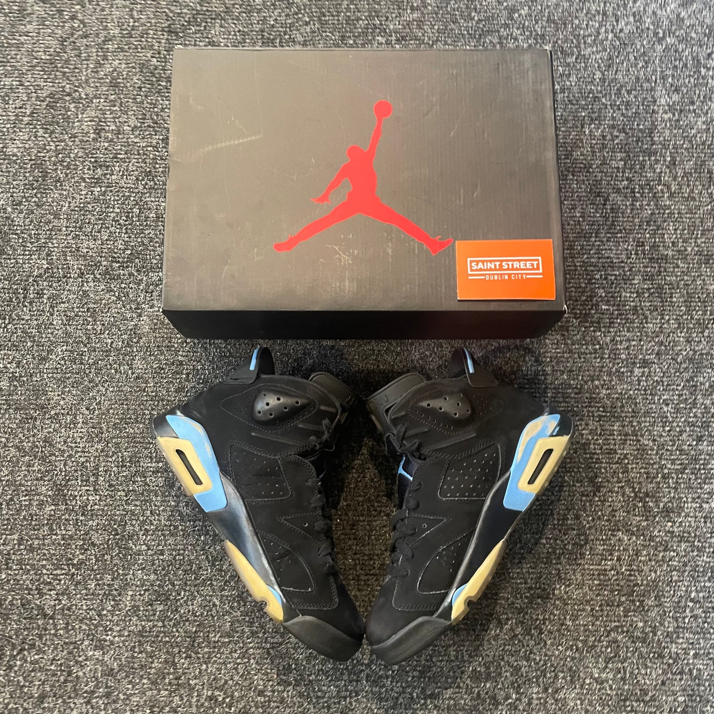 Air Jordan 6 Black UNC