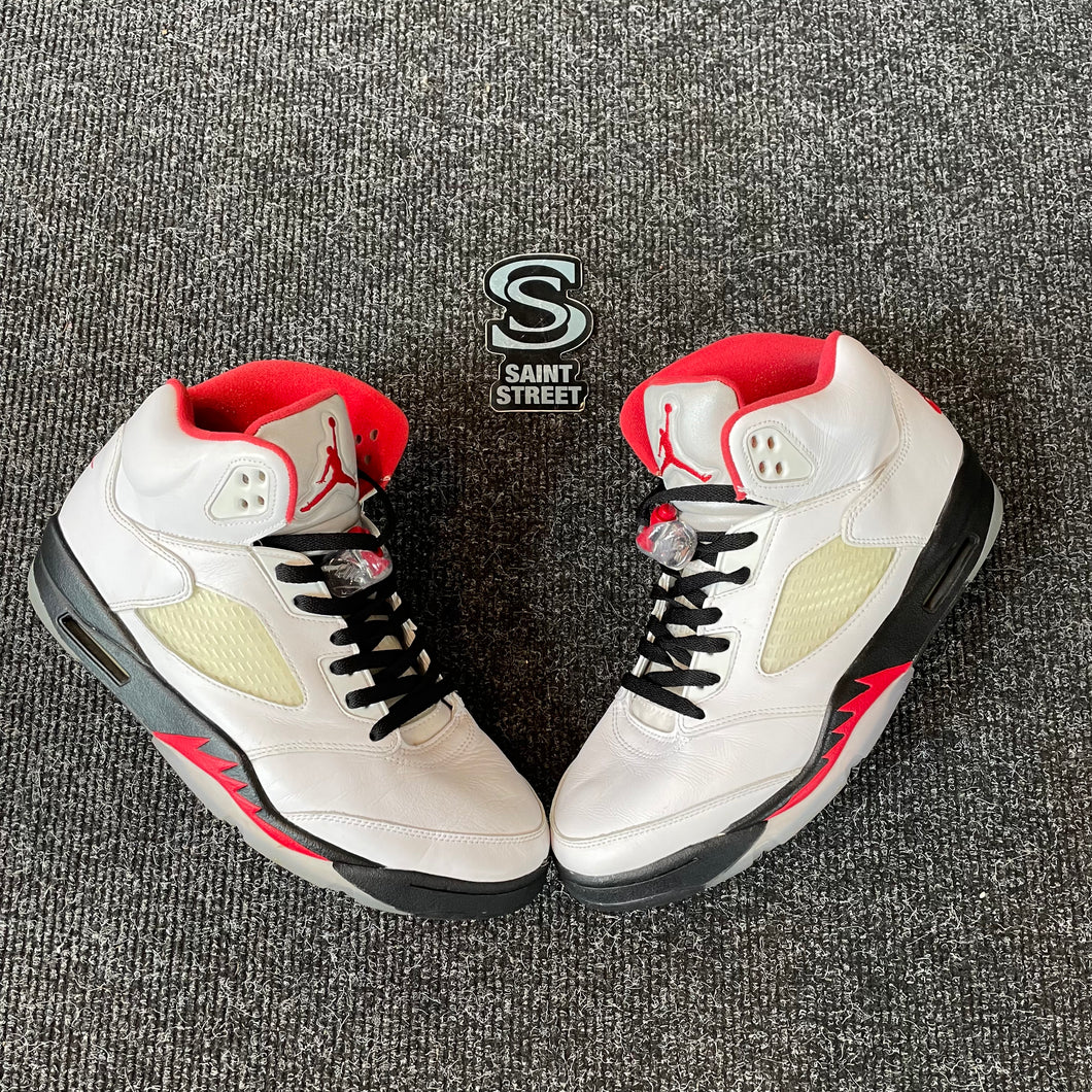 Air Jordan 5 'Fire Red'