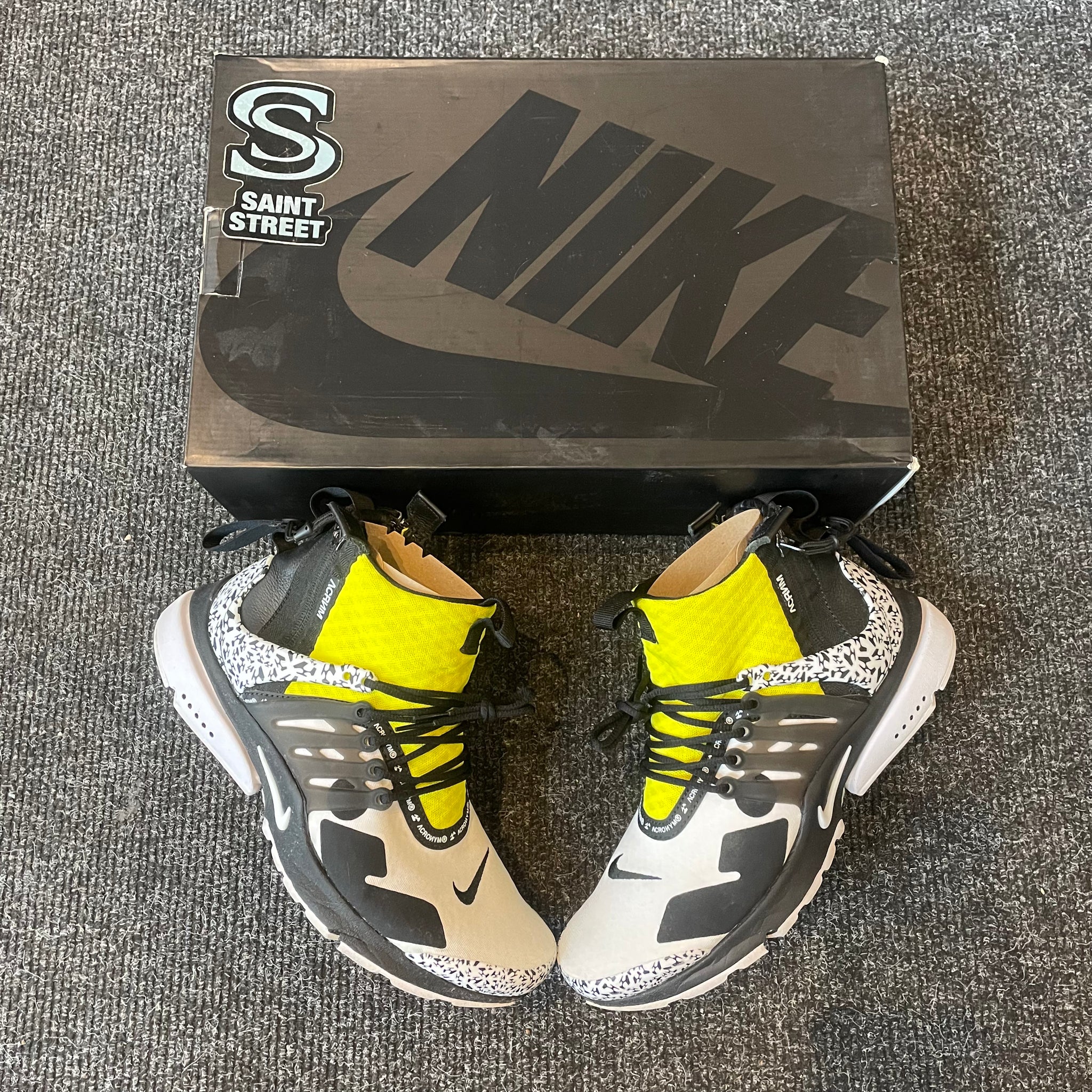 Nike acronym volt sales