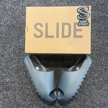 Load image into Gallery viewer, Yeezy Slide Marine
