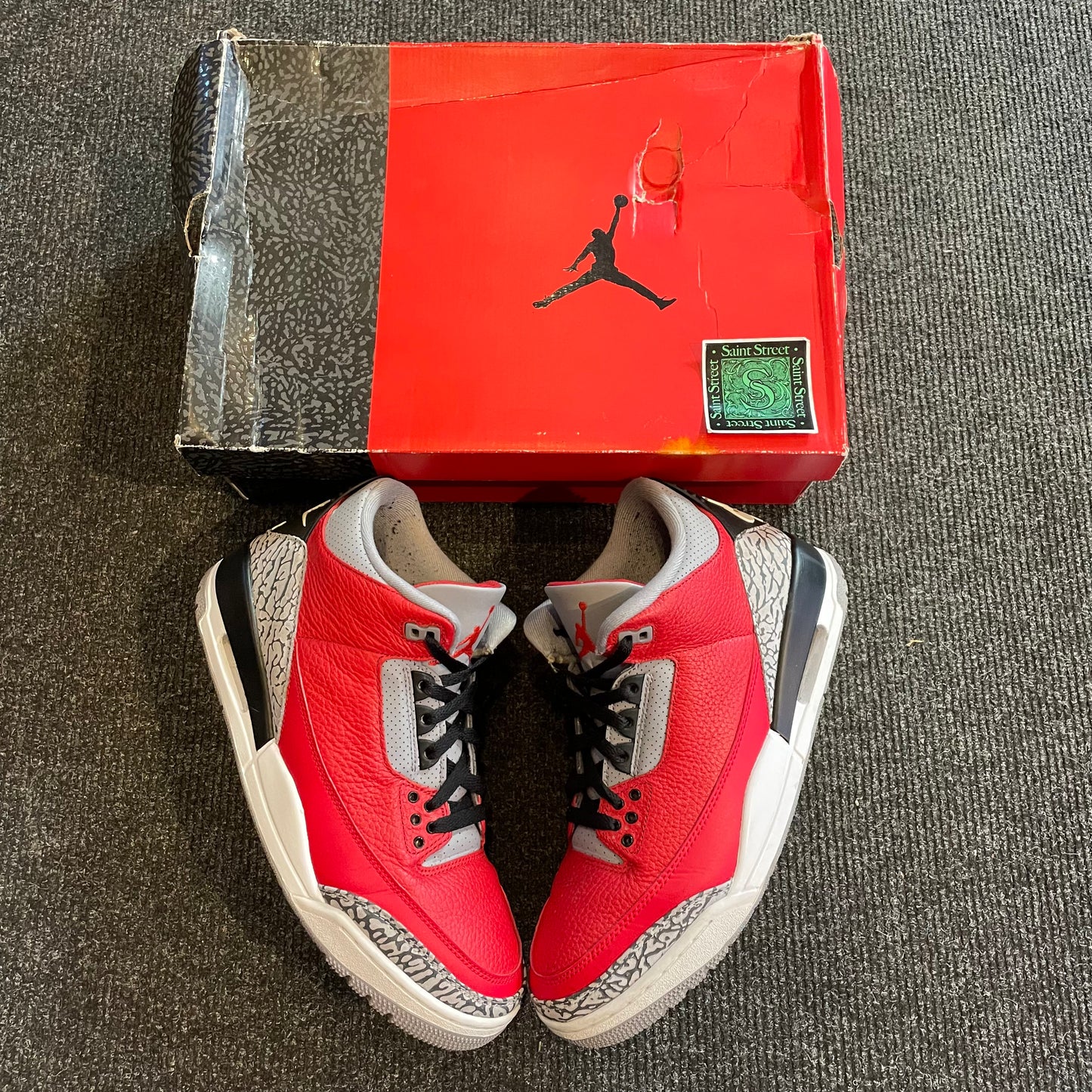Air Jordan 3 Red Cement