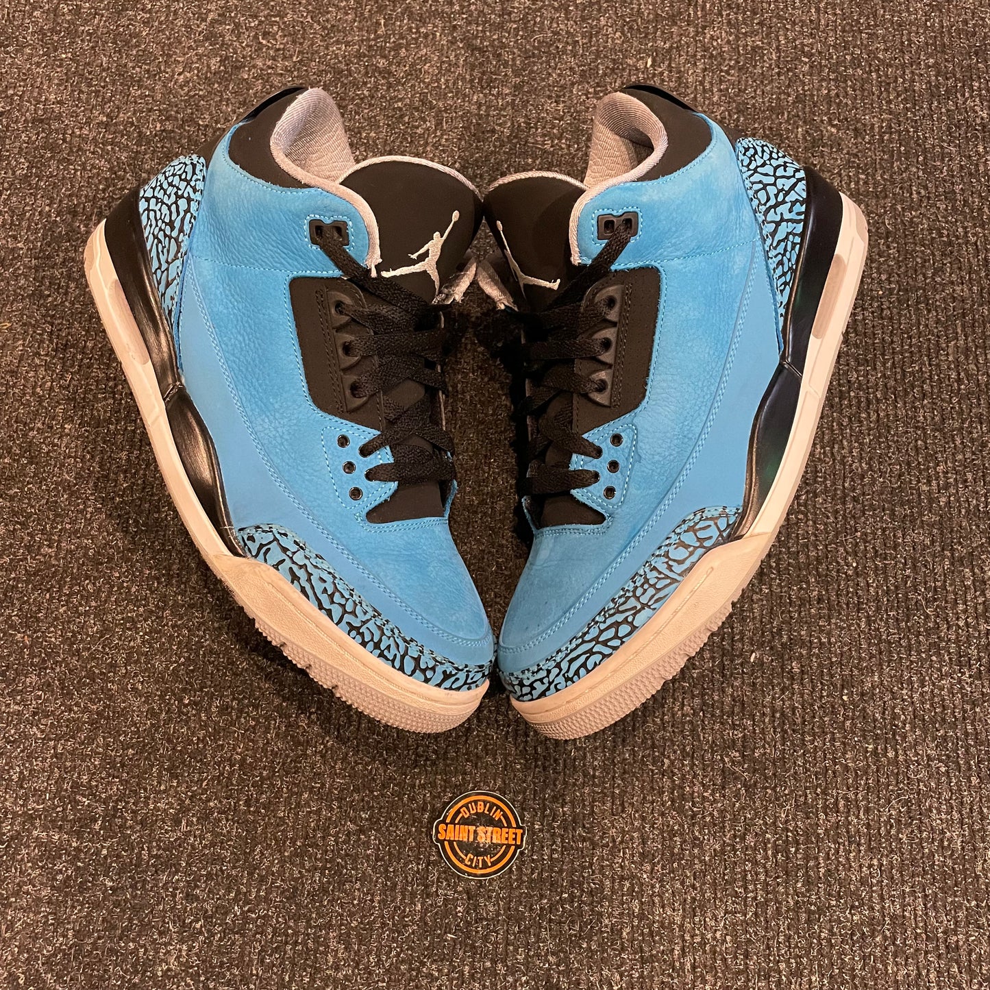Air Jordan 3 'Powder Blue'