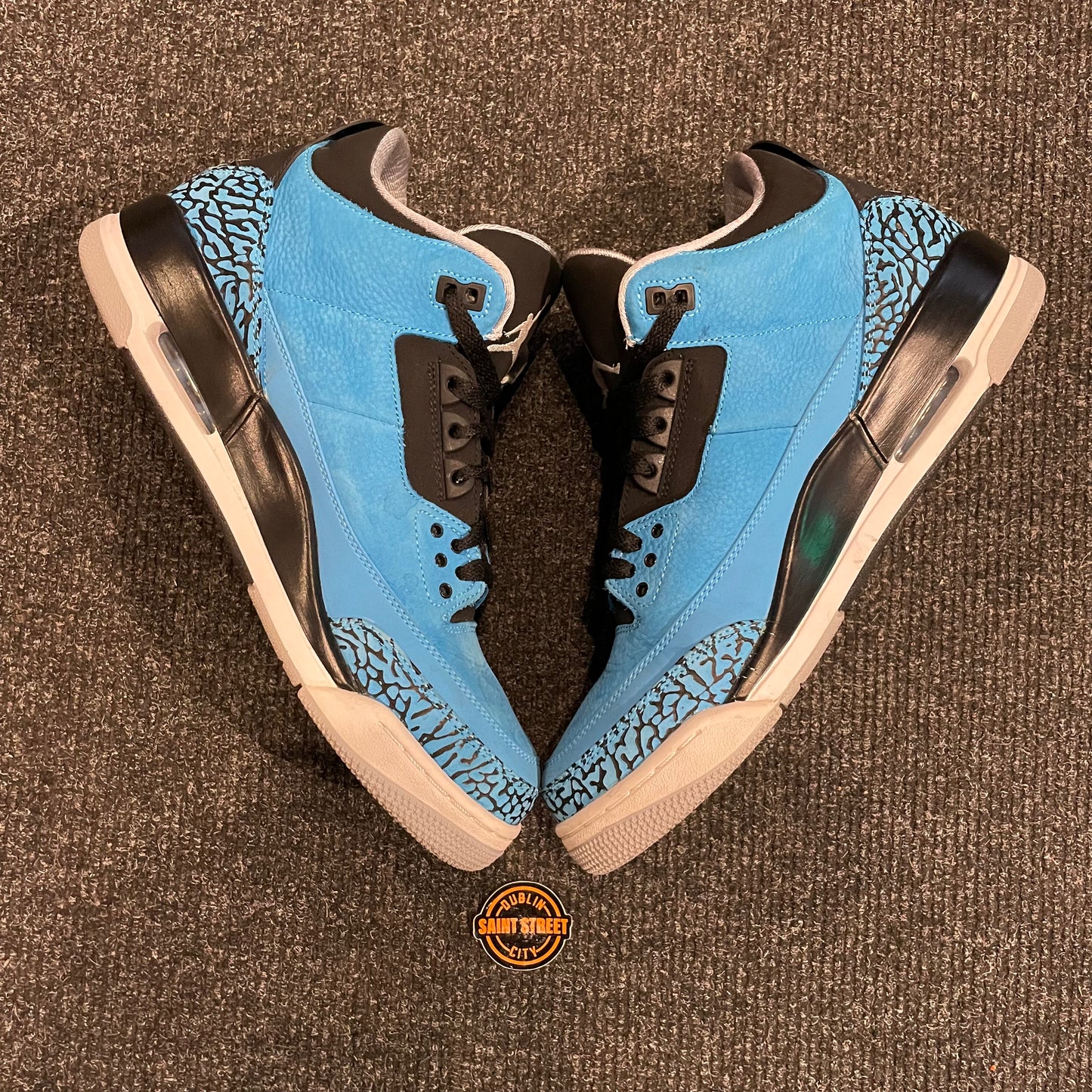 Air Jordan 3 'Powder Blue'