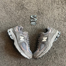 Load image into Gallery viewer, New Balance 2002r Goretex &#39;Grey/Pink&#39;
