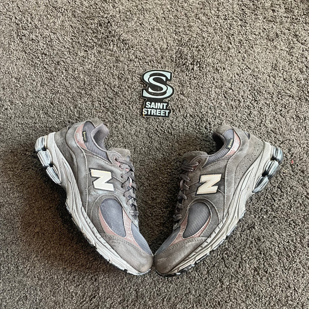 New Balance 2002r Goretex 'Grey/Pink'