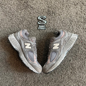 New Balance 2002r Goretex 'Grey/Pink'