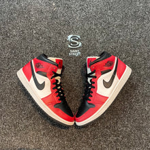Load image into Gallery viewer, Air Jordan 1 Mid &#39;Chicago&#39;
