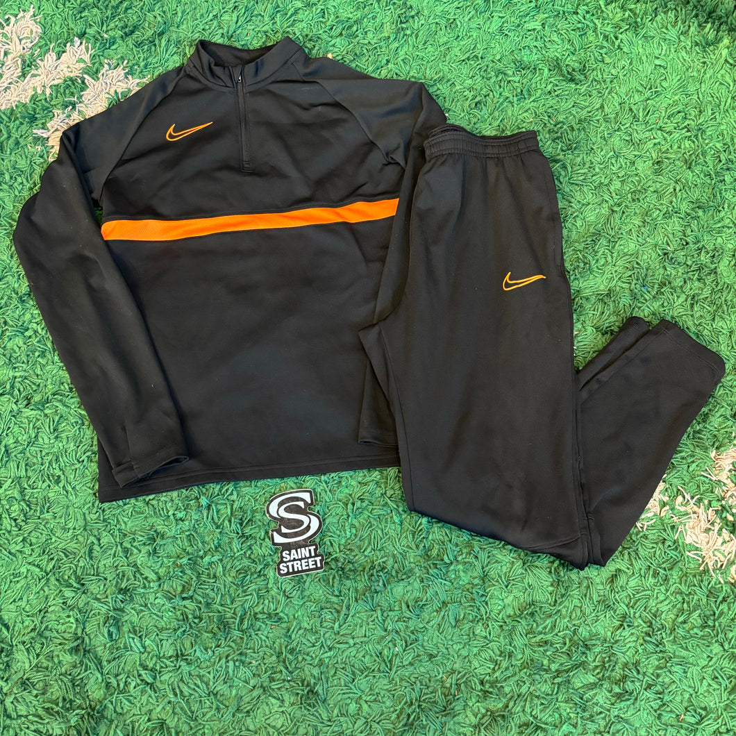 Green and orange nike tracksuit discount