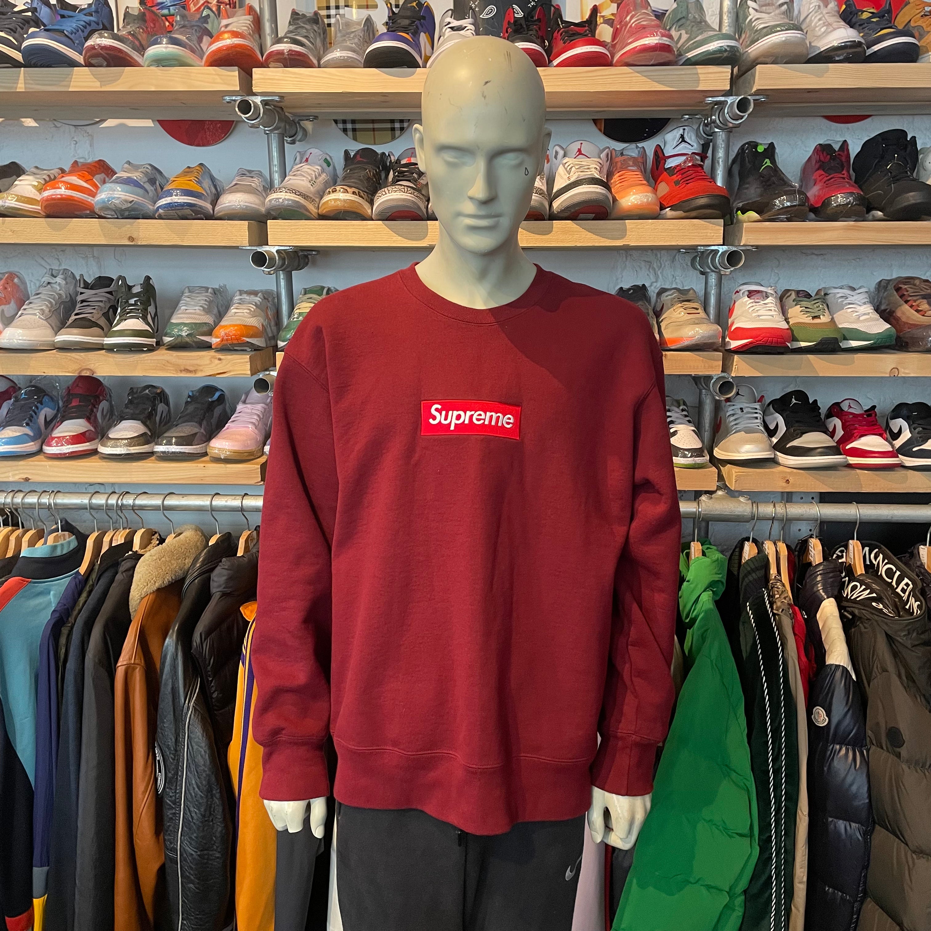 Supreme box logo clearance crewneck retail