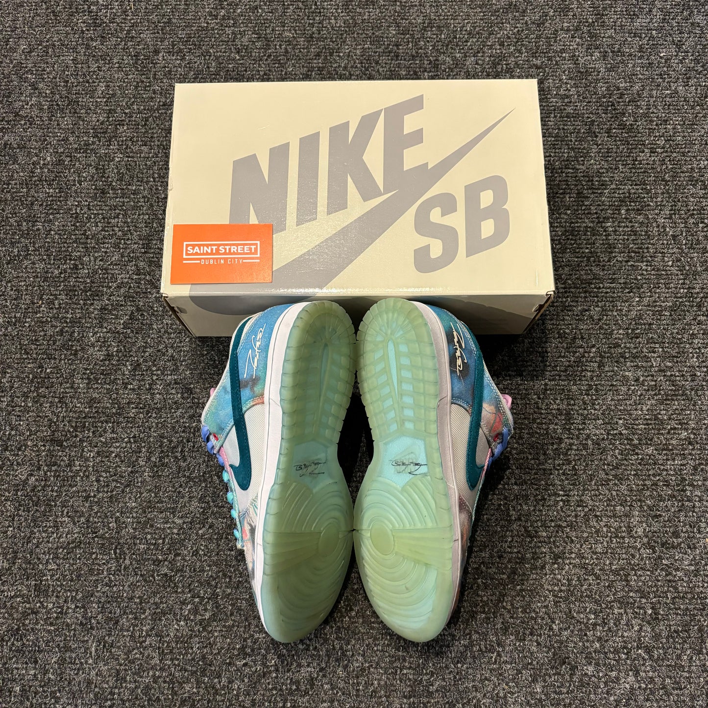 Nike SB Dunk Low 'Futura'