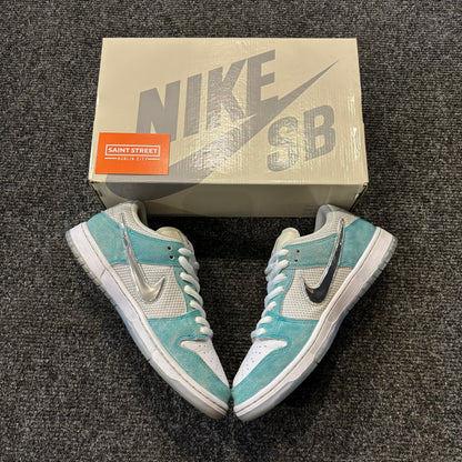 Nike SB Dunk Low 'April'
