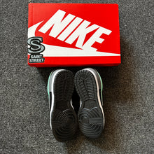 Load image into Gallery viewer, Nike Dunk Low &#39;Green Glow&#39;
