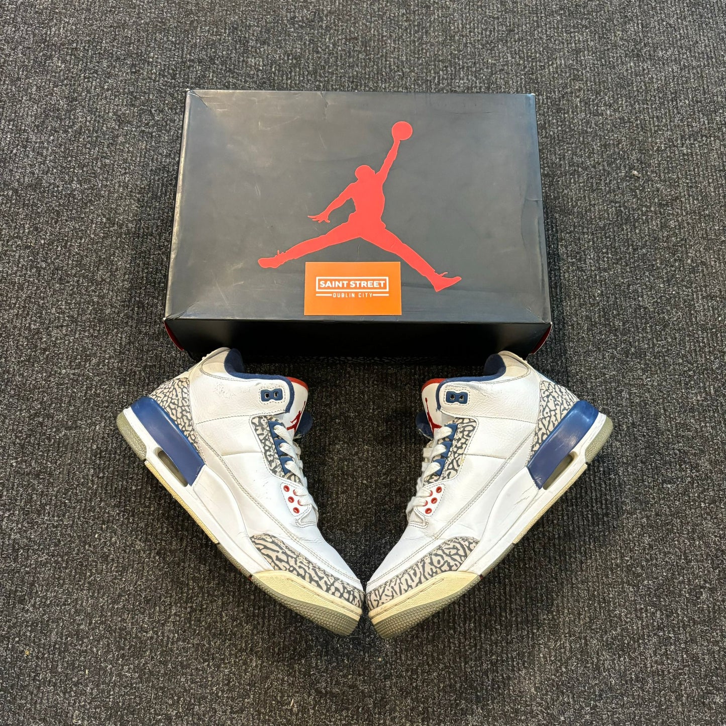 Air Jordan 3 'True Blue'