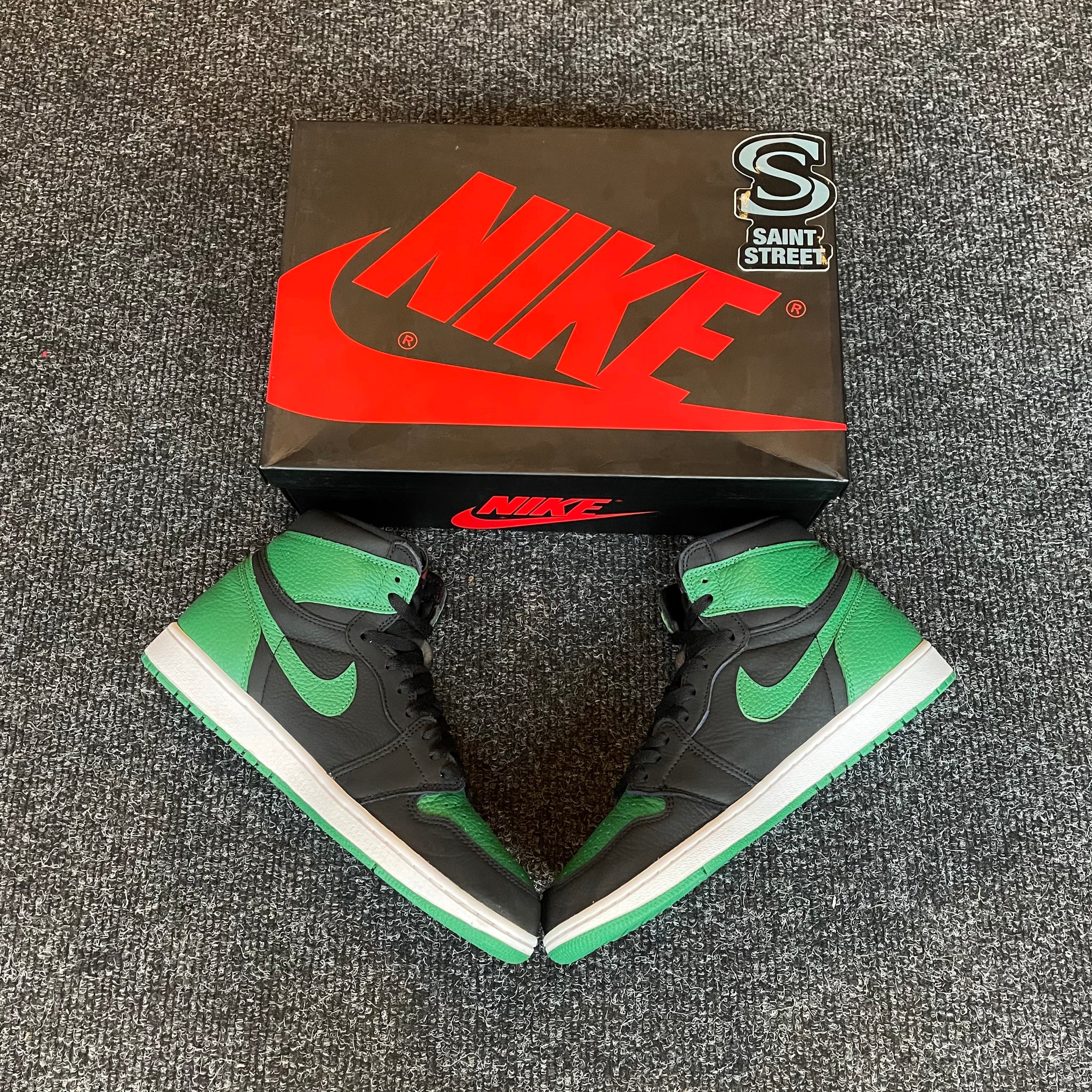 Air Jordan 1 High Pine Green SaintStreetSneakers
