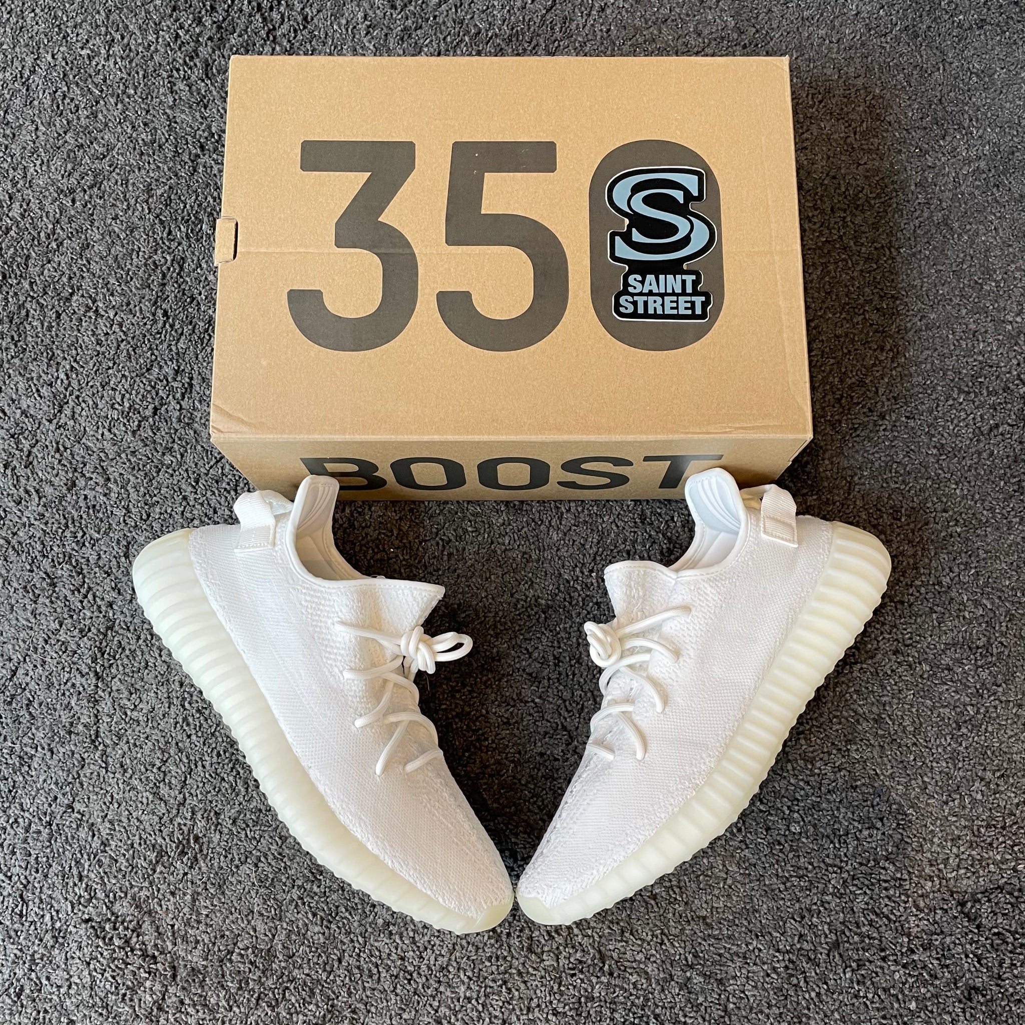 Cream 35 yeezy 2025